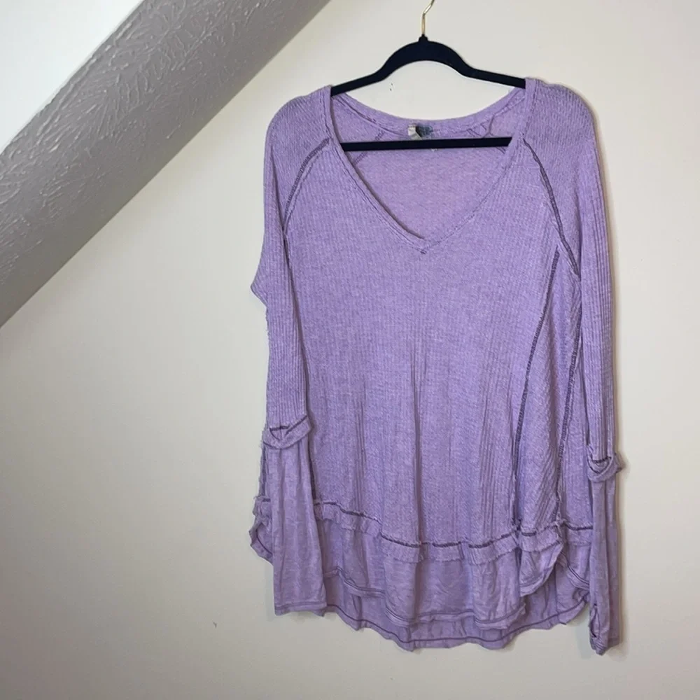 FREE PEOPLE LAGUNA THERMAL WAFFLE & JERSEY TOP WITH THUMBHOLES OVERSIZED